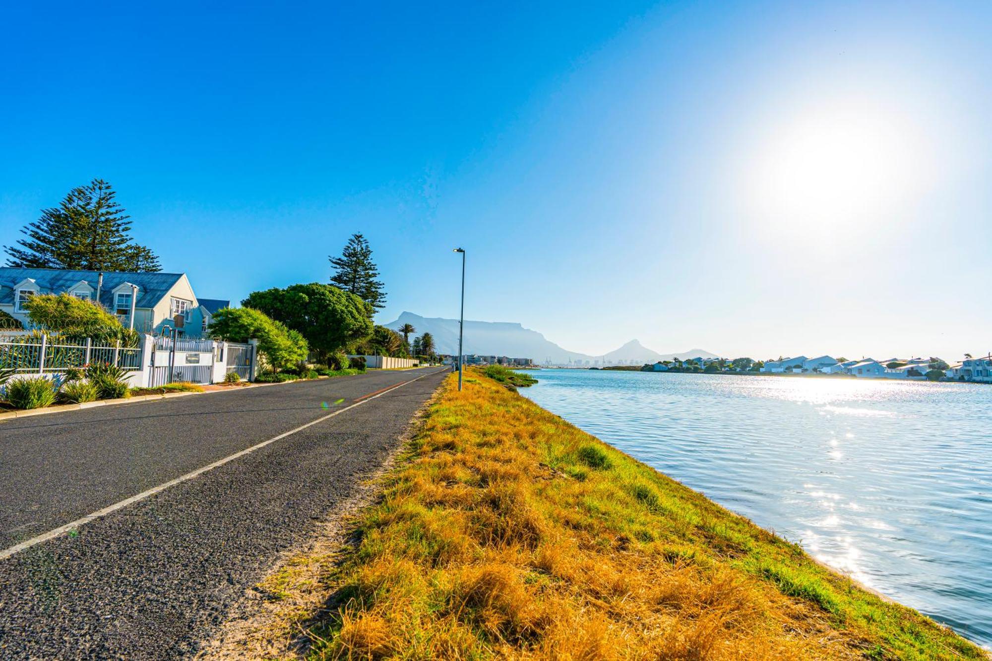 Cape Town Milnerton Lagoon Villa ภายนอก รูปภาพ